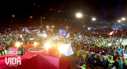 Marcha Por La Vida, Facebook