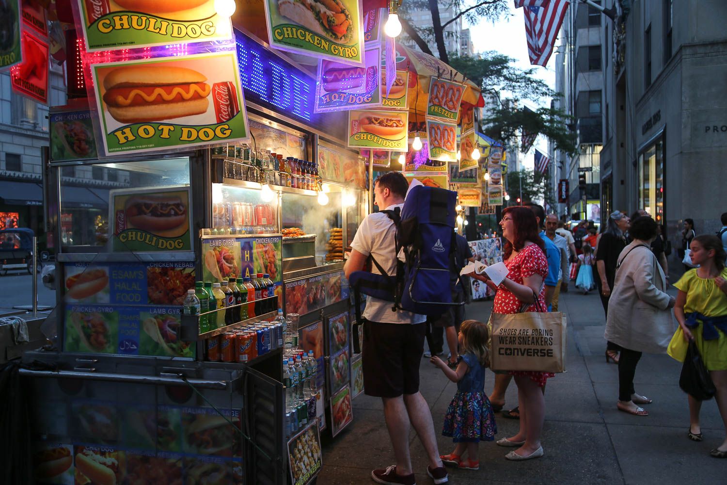 New York streed food: https://walleni.us/