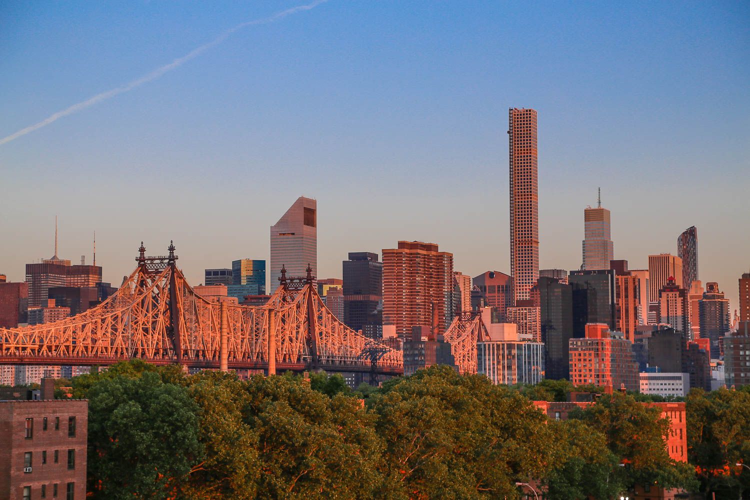 New York Manhattan: https://walleni.us/