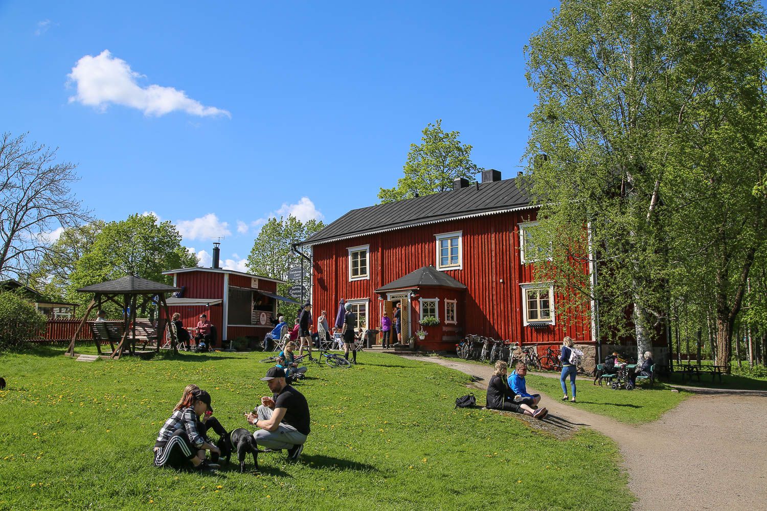 Laurentiuksen kahvitupa. Vantaan parhaat ravintolat: https://walleni.us/