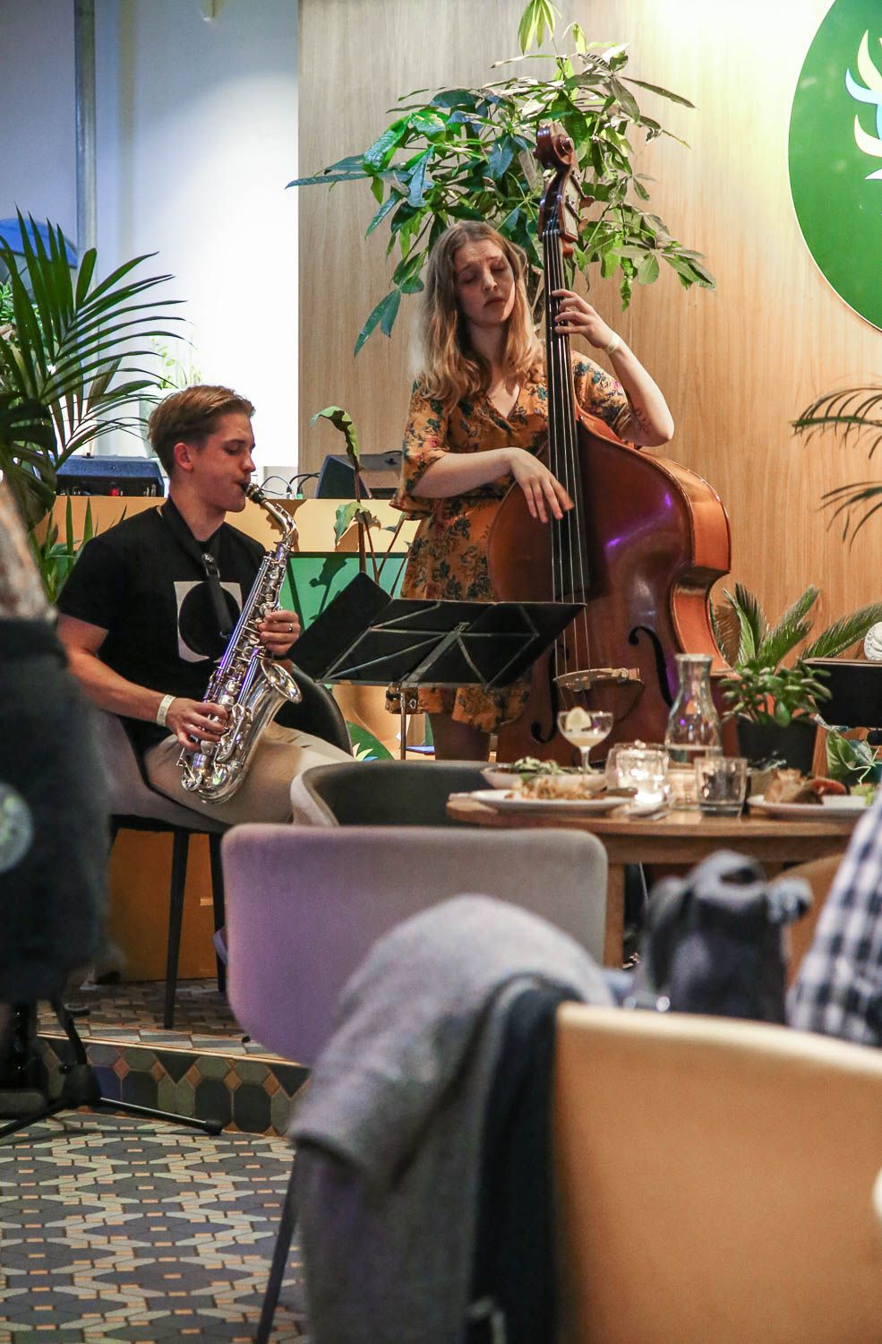 Restoran Oasis. Lisää kuvia ja ravintola-arvio: https://walleni.us/