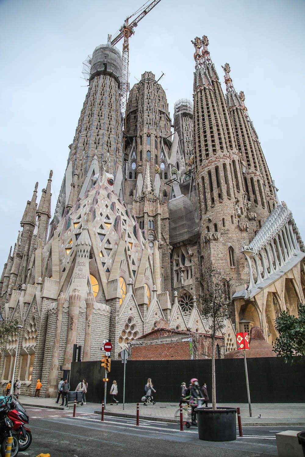 Barcelonan nähtävyydet: https://walleni.us/
