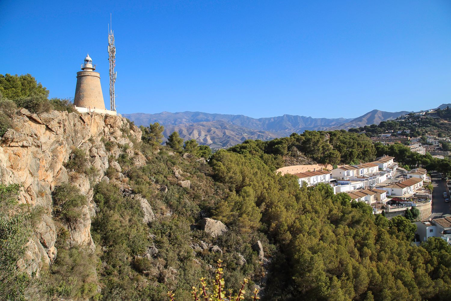 La Herradura: https://walleni.us/