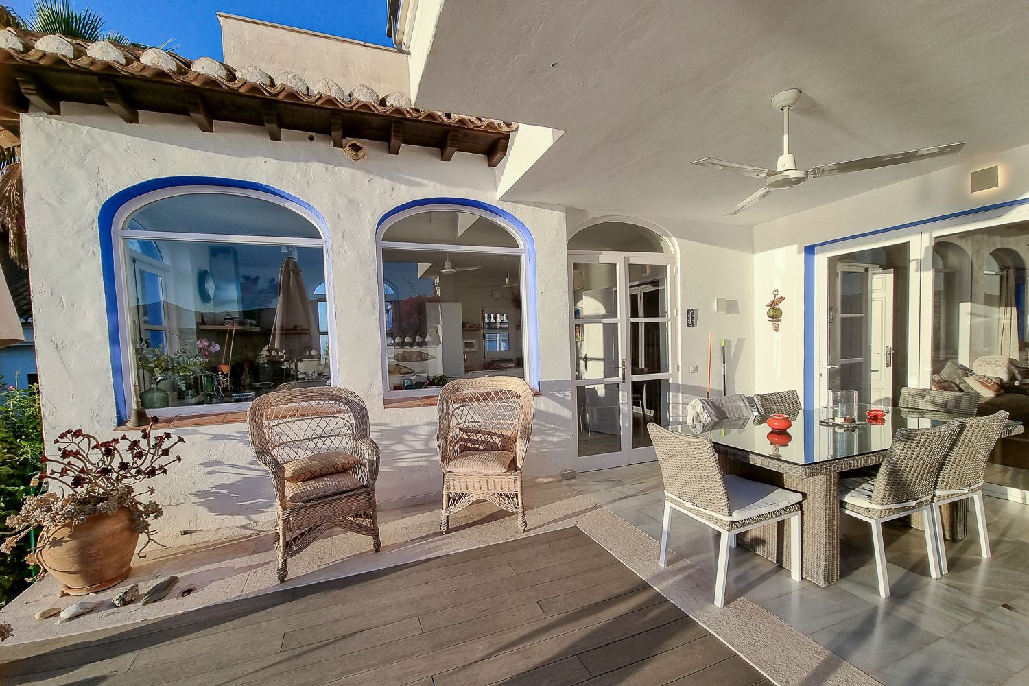 La Herradura: https://walleni.us/