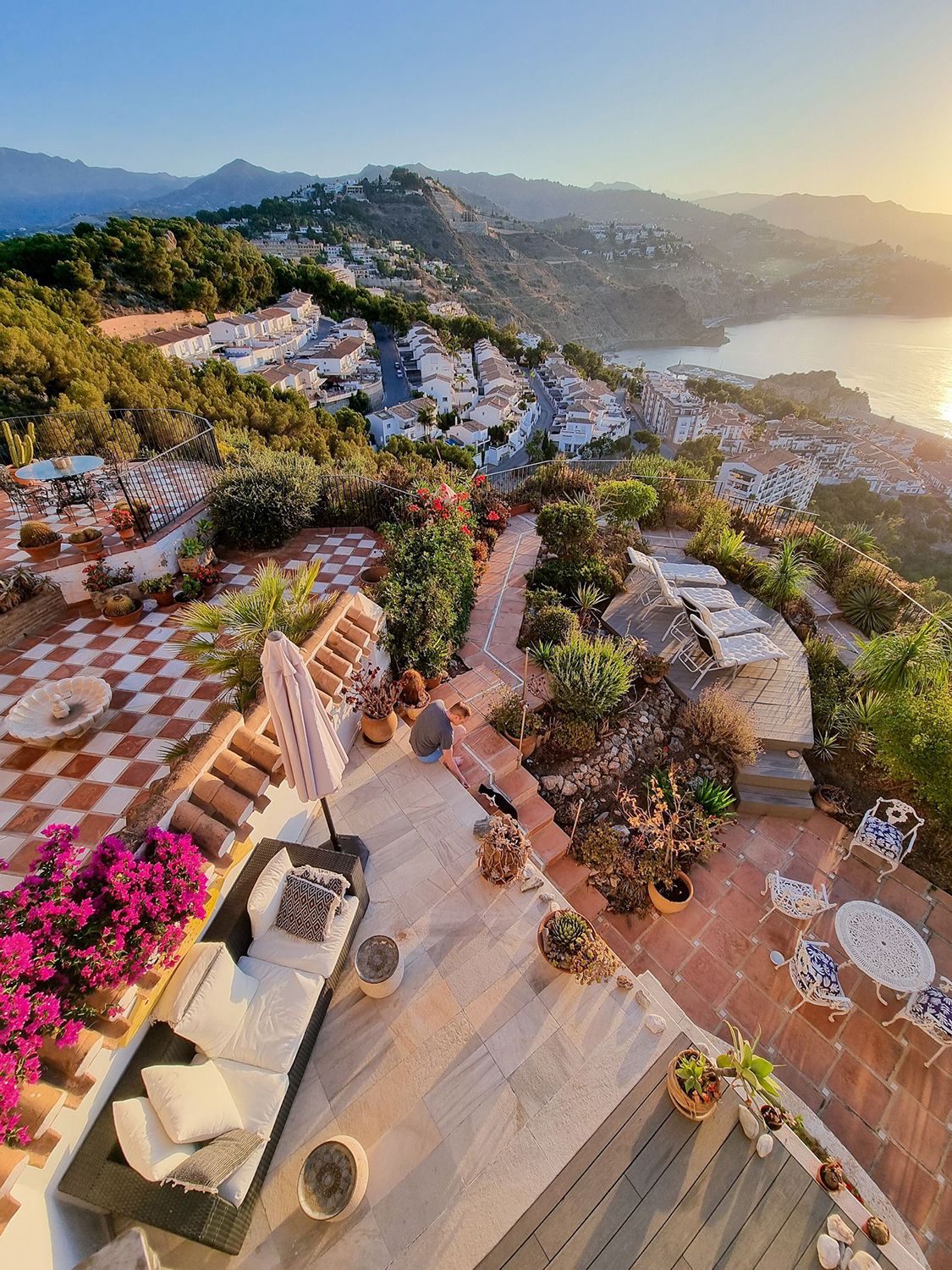 La Herradura: https://walleni.us/