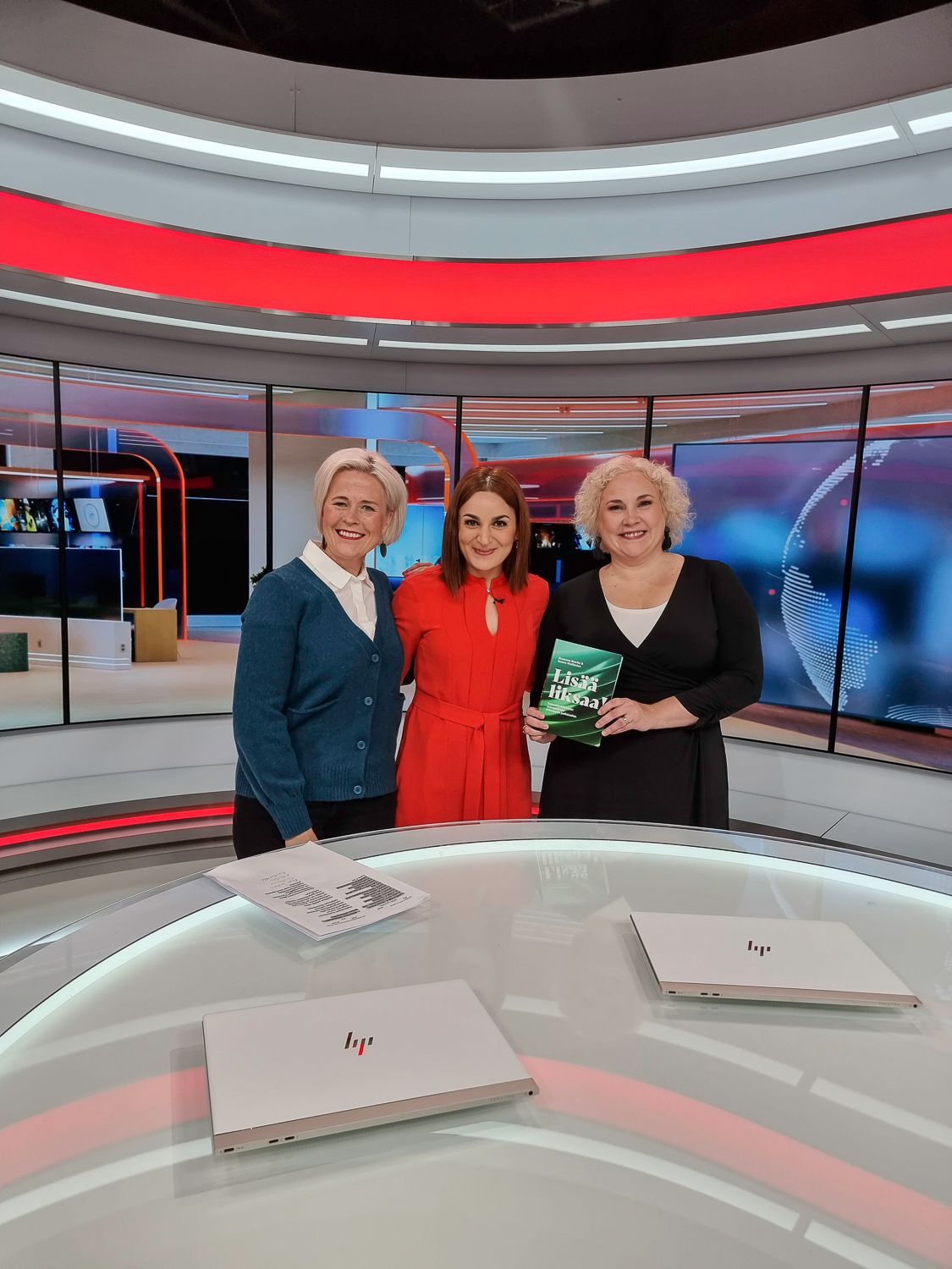 Lisää liksaa! - itsensätyöllistäjän tsemppikirja parempiin palkkioihin. Tilaa kirja täältä: https://shop.almatalent.fi/sivu/tuote/lisaa-liksaa-/4191204