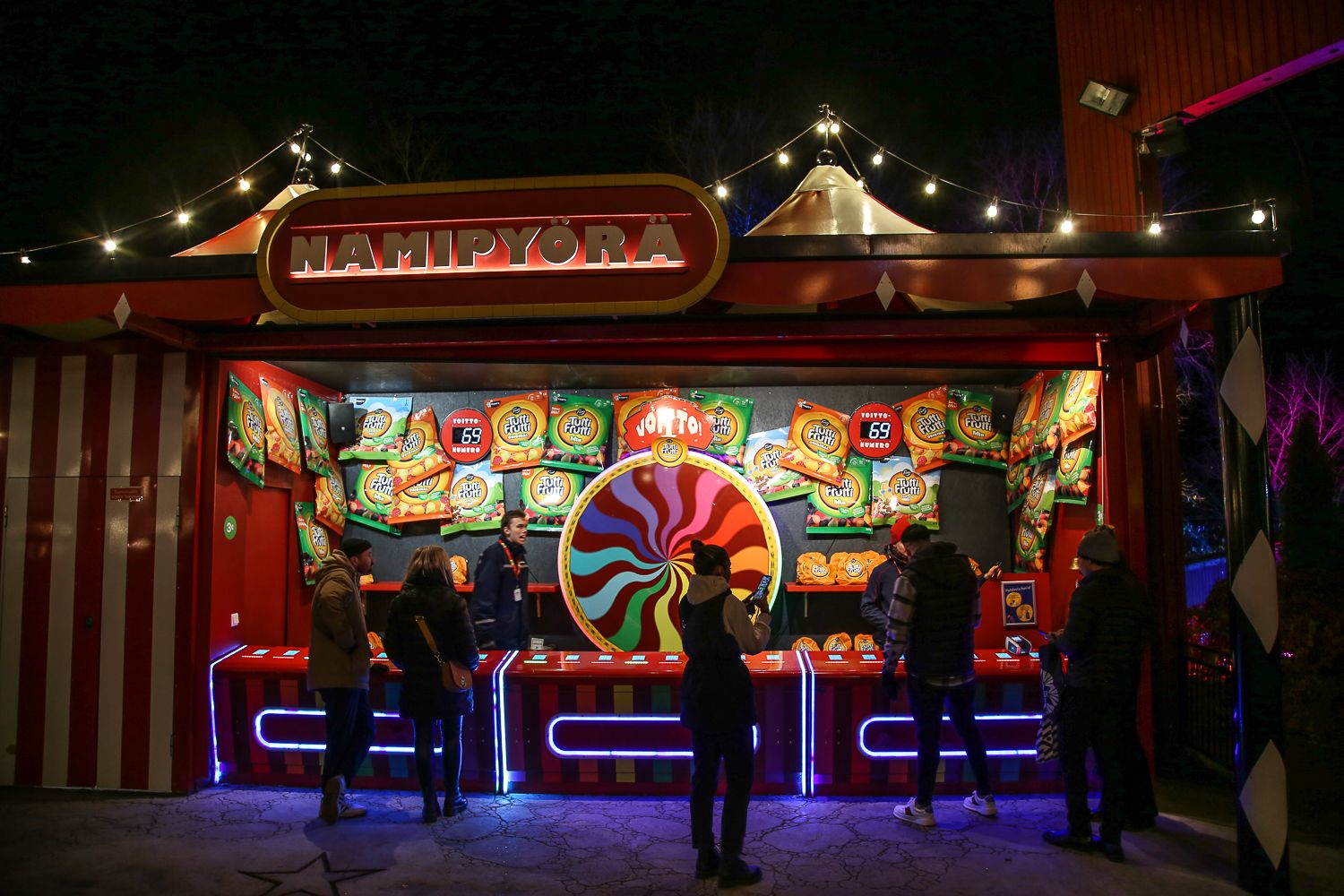 Lintsin valokarnevaali. Kuva: Sanna Wallenius https://walleni.us/