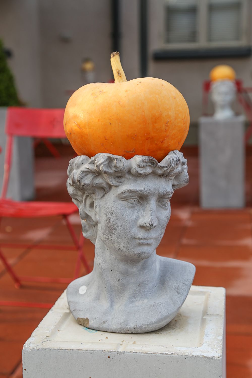 2 hotellia Mikkelissä: kodikas aitta vai moderni rantahuvila?