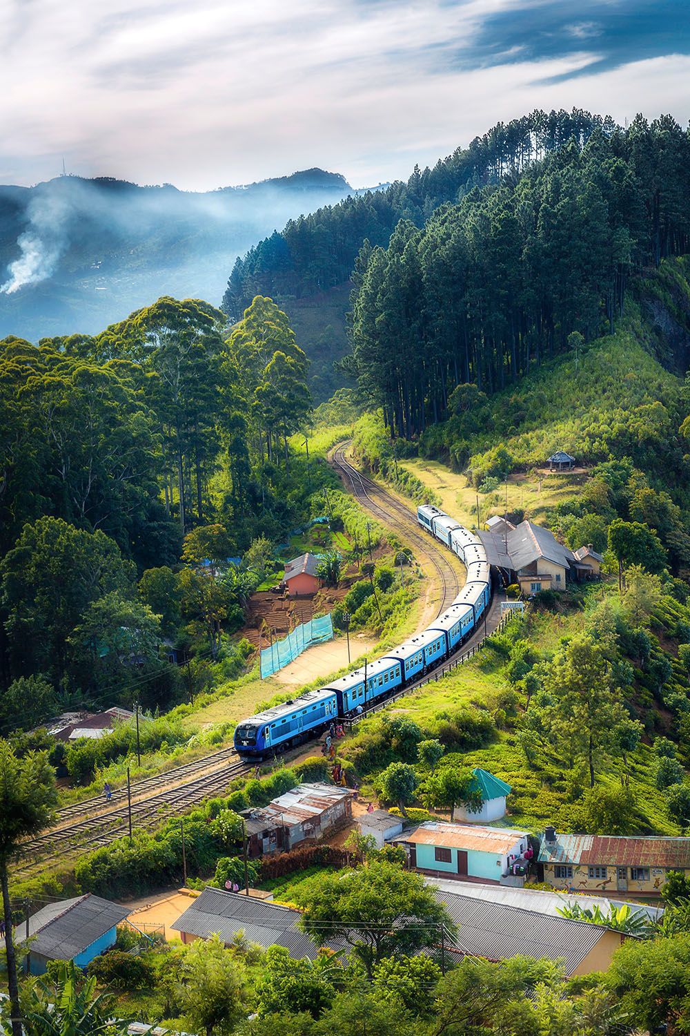 Kuinka saada lentomatkailijat innostumaan junista?