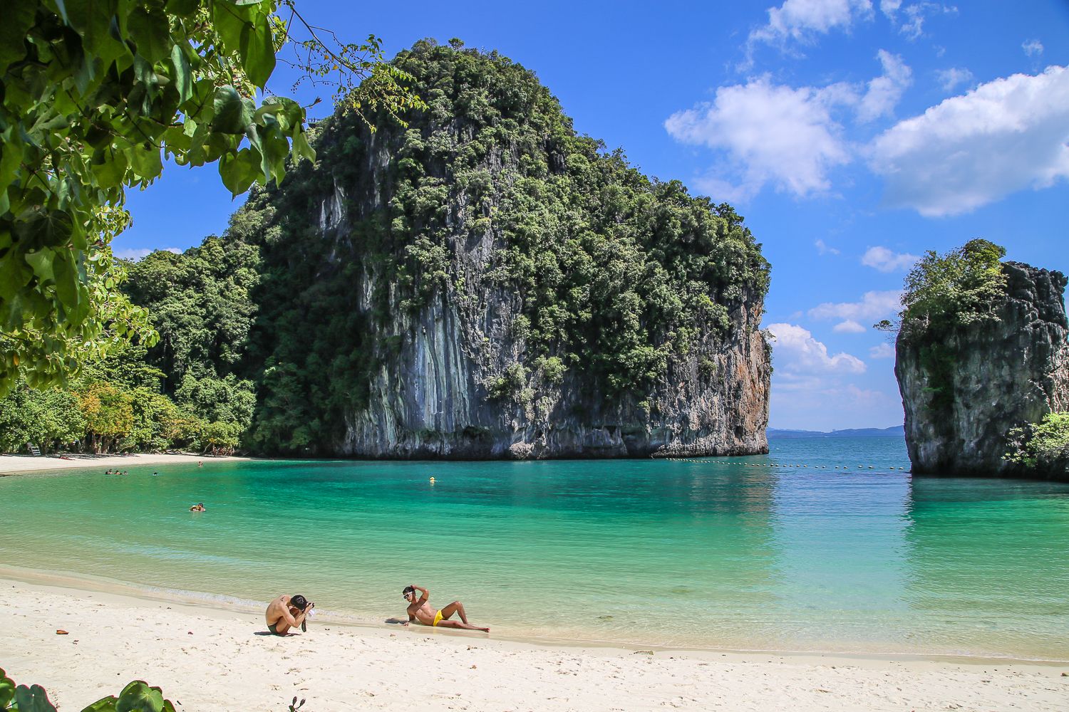 Thaimaa avautui lomailijoille: näin maahantulo ja matka sujuivat