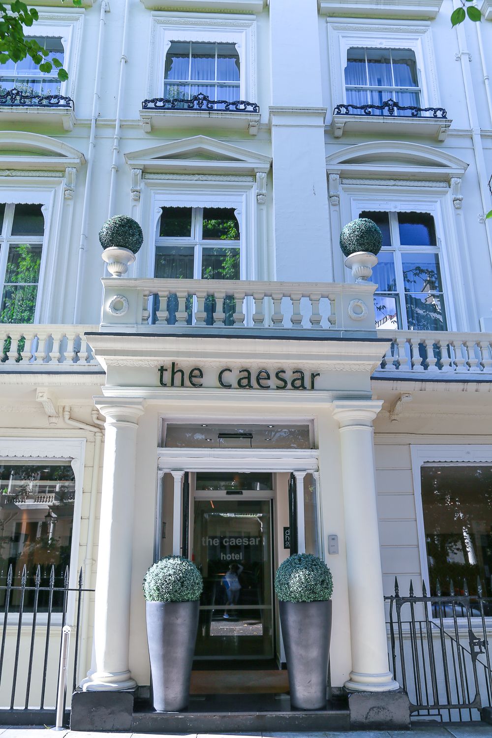 Vertailu! Kaksi edullista hotellia Lontoossa