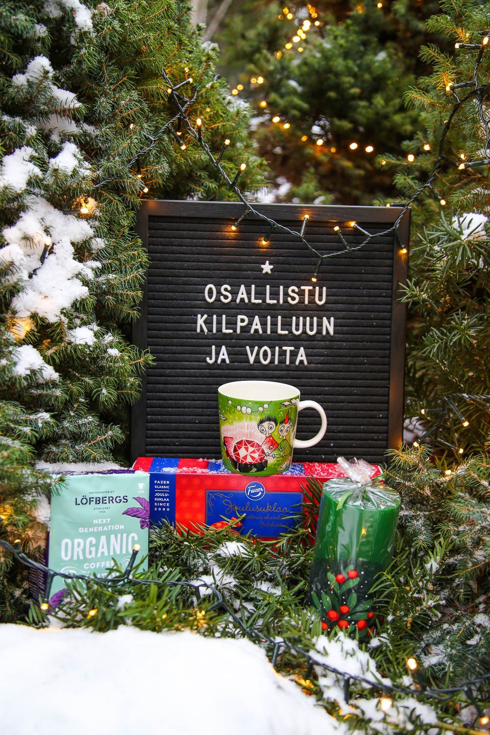 Voita Arabian Muumimuki ja jouluherkkuja