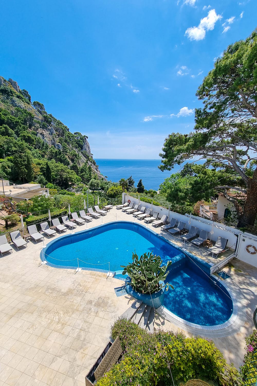 Rauhallinen ja kaunis putiikkihotelli Caprilla