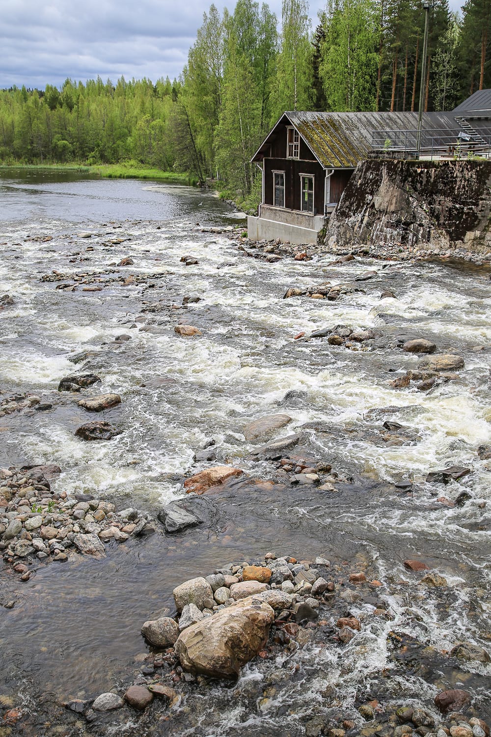 Hiitolanjoen upea retkikohde ja muut Etelä-Karjalan nähtävyydet Kuutostien kupeessa