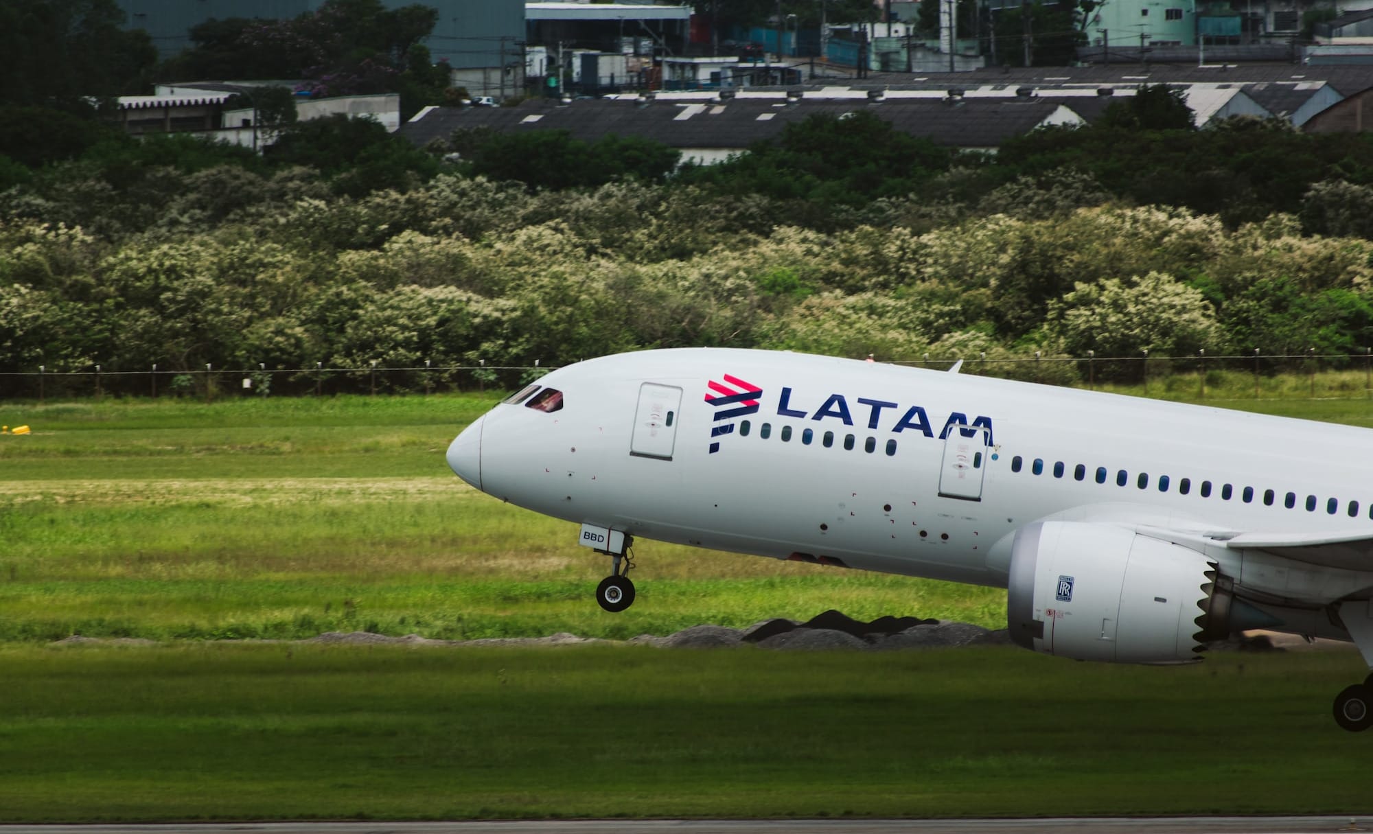 Aruba Airport Celebrates Opening of Third Latin America Regional Hub