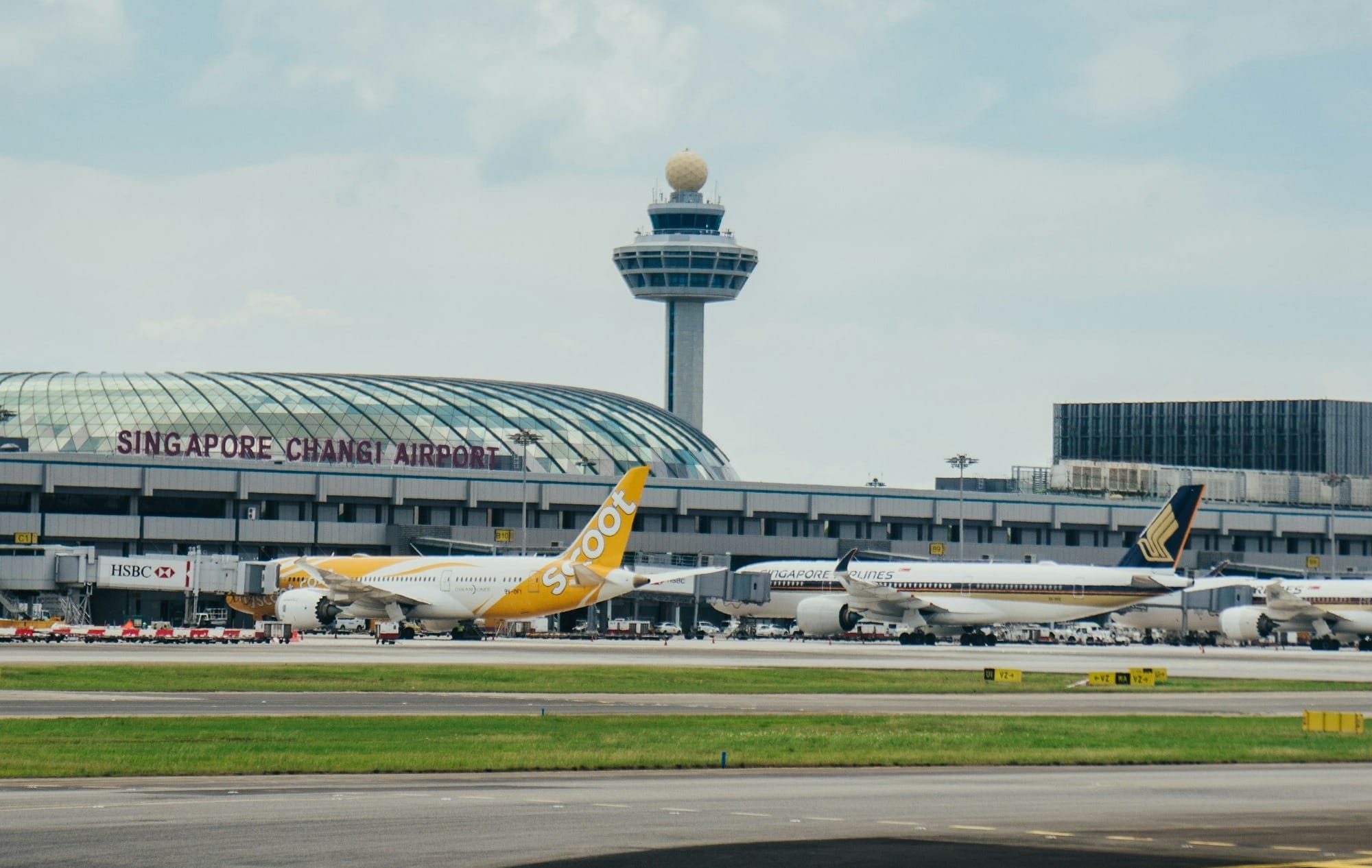 Singapore Changi Airport Unveils World's Largest Indoor Waterfall