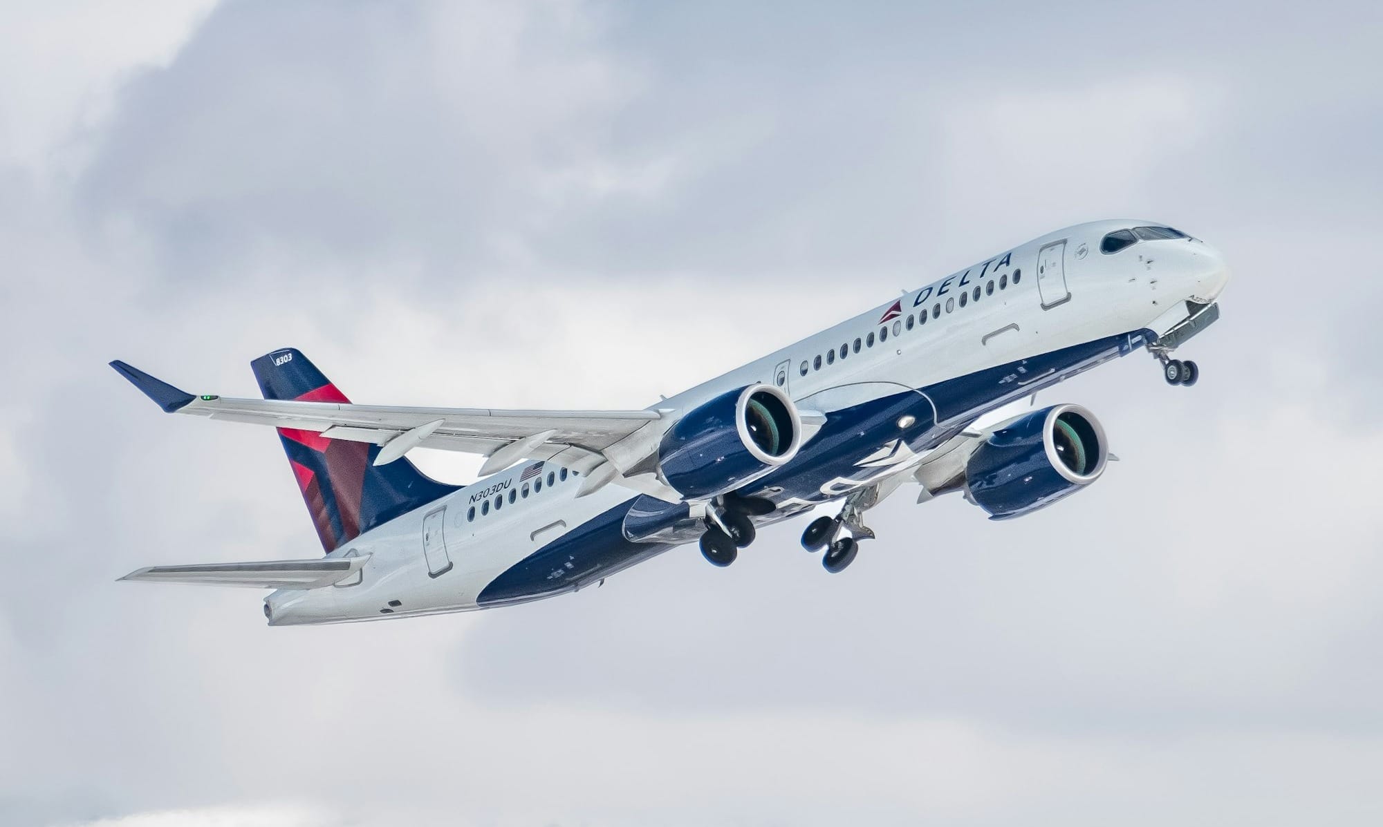 Delta Air Lines Partners with Lyft for Seamless Travel Experience