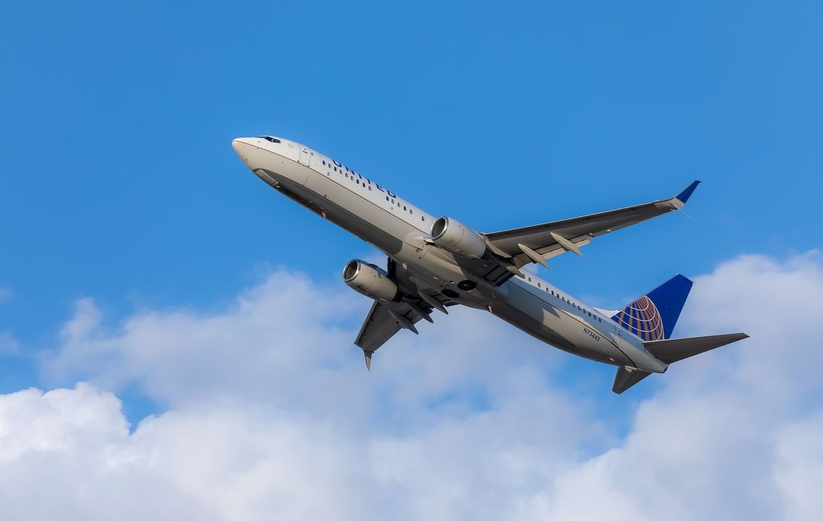 United Airlines Paves the Way for Army Reservists and Students to Soar as Maintenance Technicians