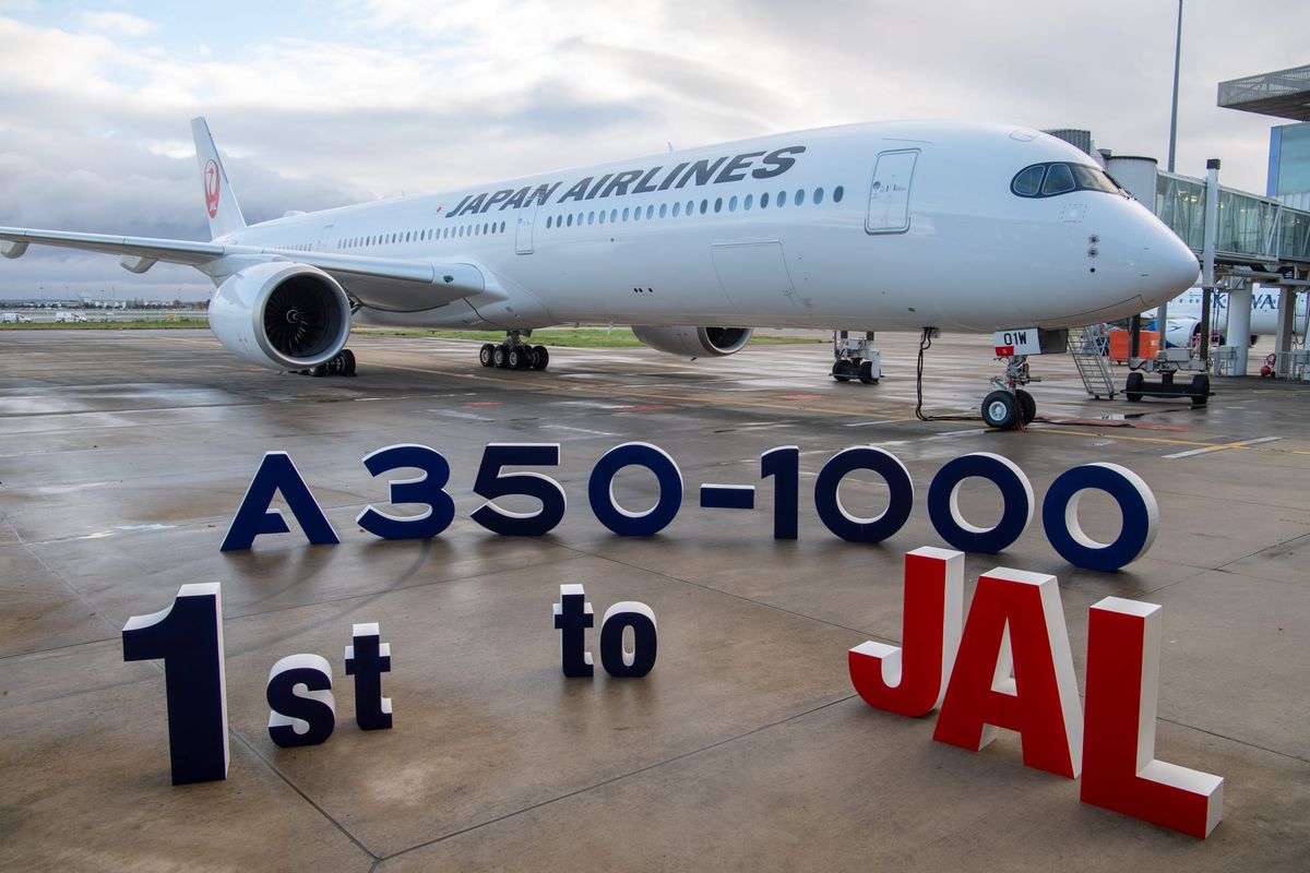 Japan Airlines Welcomes Its First Airbus A350-1000 Aircraft