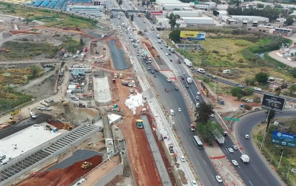 Evita riesgos por obras en ingreso al aeropuerto de GDL