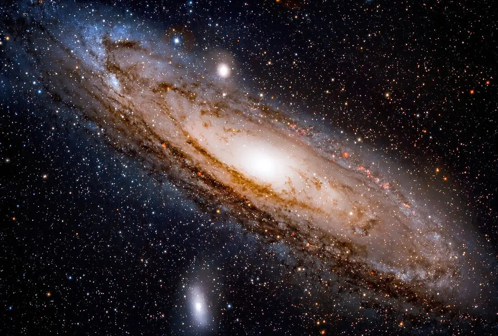 Guided long-exposure photograph of the Andromeda Galaxy