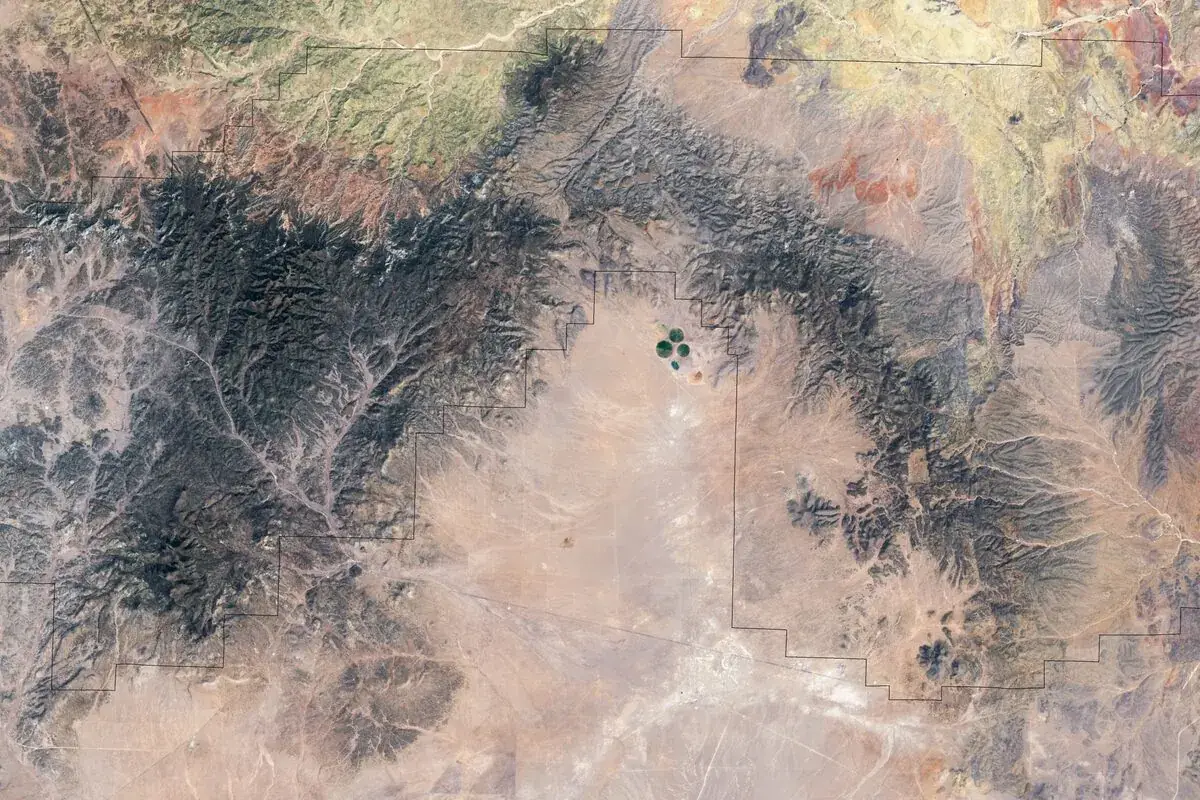 The dishes of the Very Large Array radio telescope in New Mexico