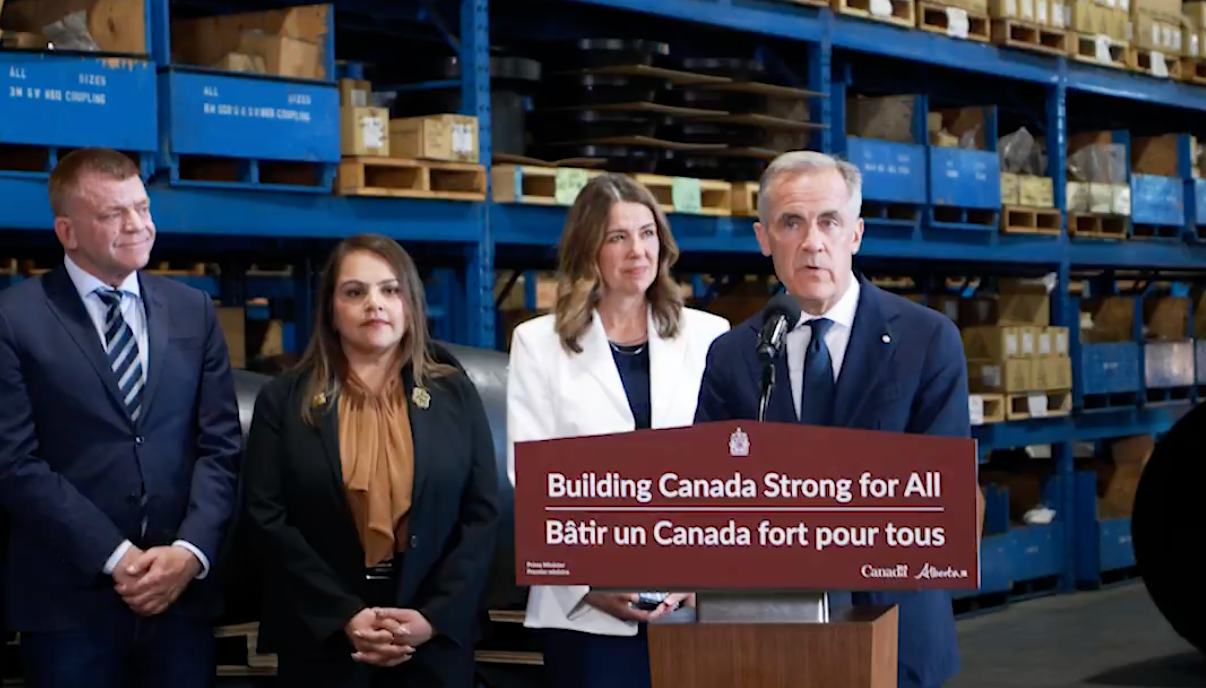 Feds inch toward declaring new oil pipeline in ‘national interest’