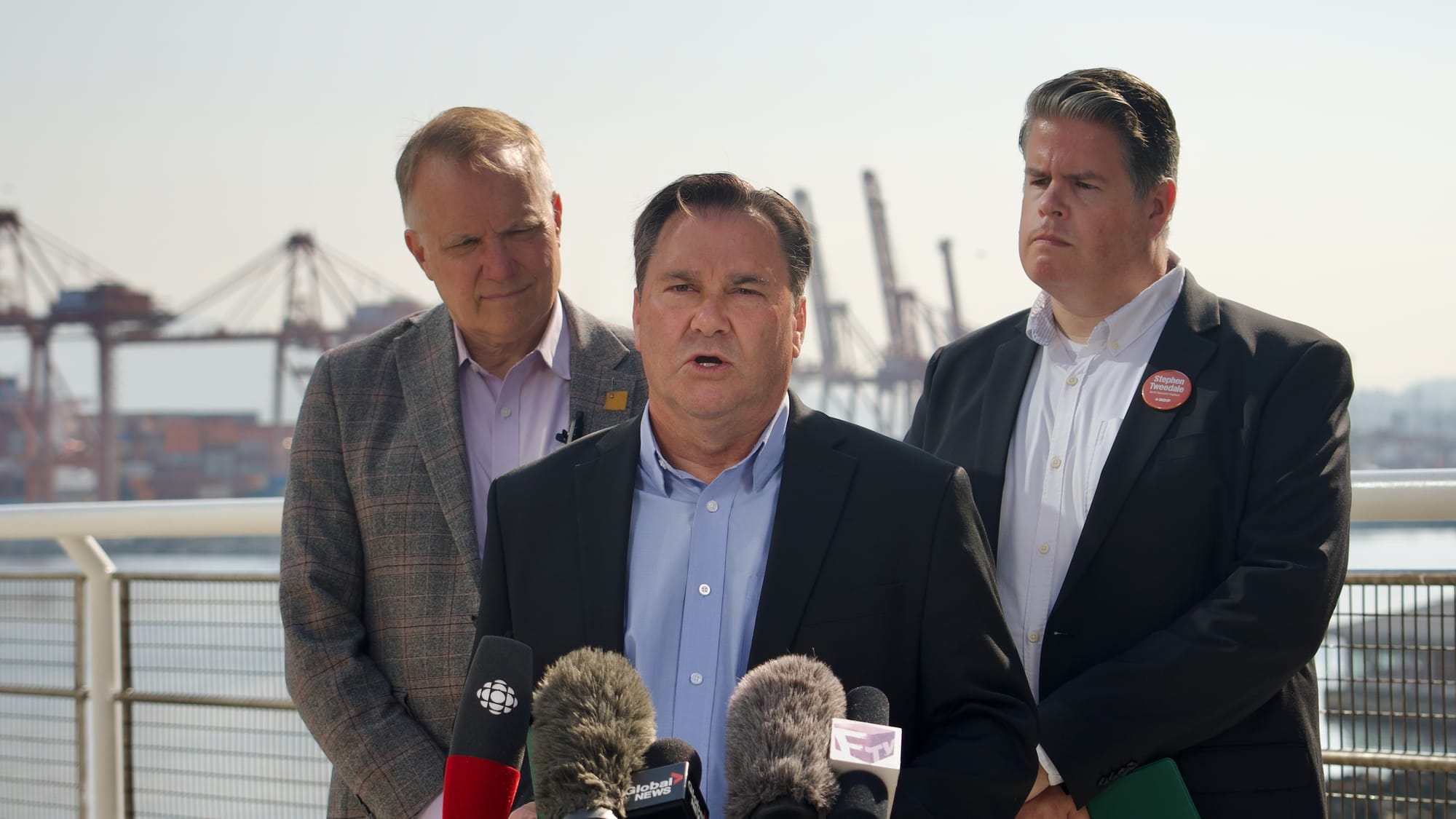 NDP accuses Liberals of 'deceptive advertising' on emissions, asks Competition Bureau to investigate