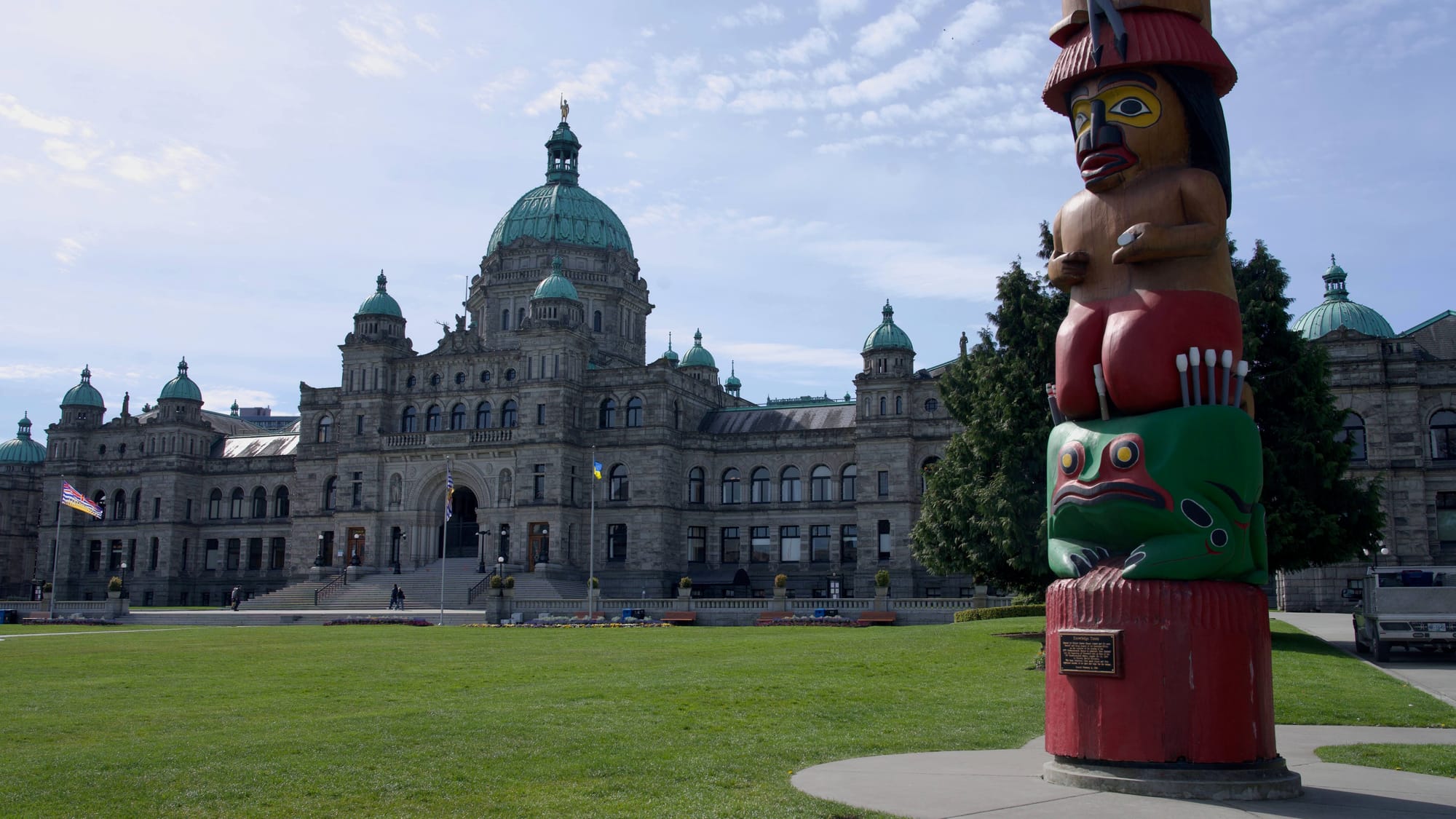 Former BC attorneys general say treaties 'clearest and most durable' way to advance reconciliation