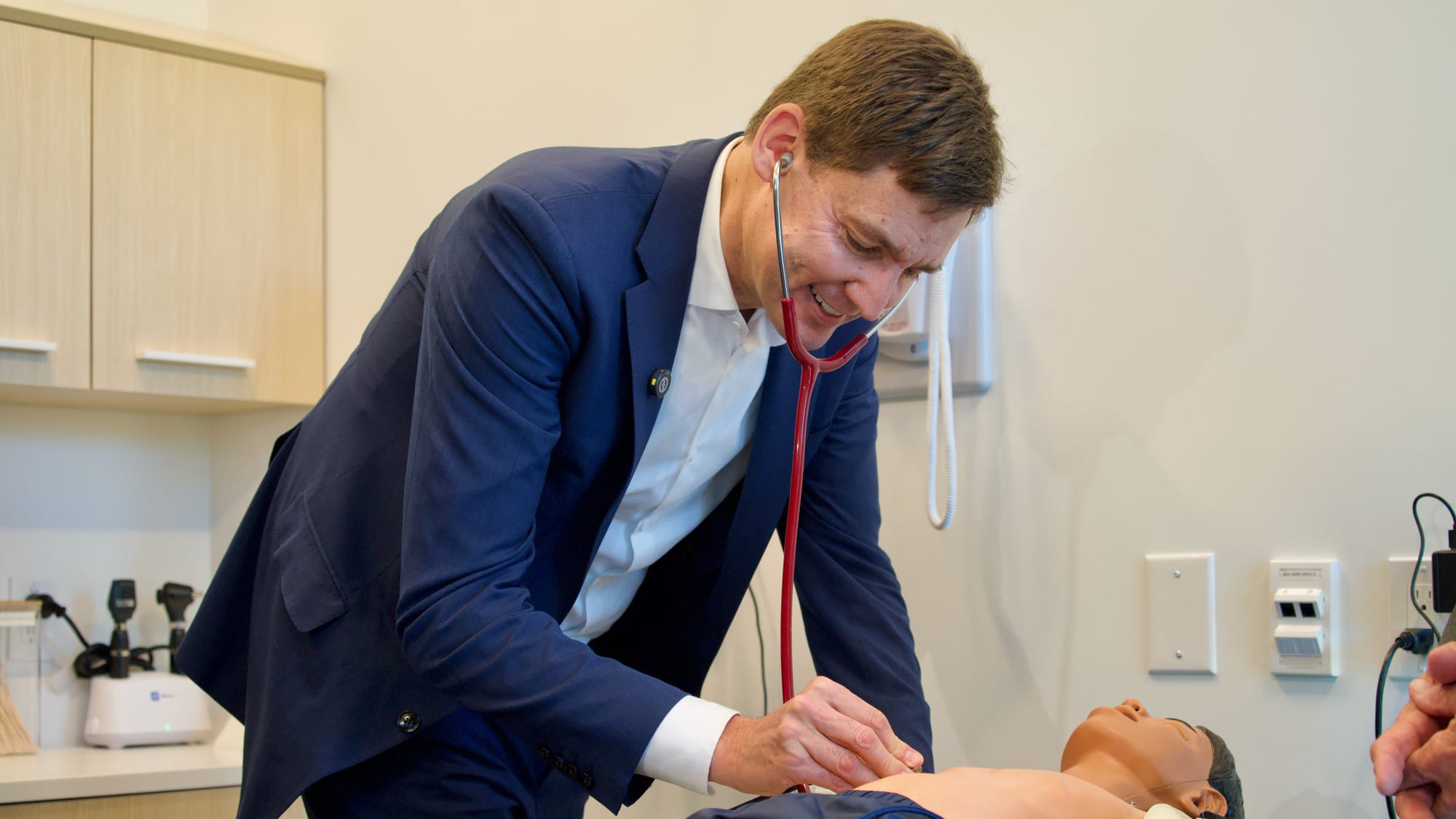 WATCH: BC NDP pledges 20 new primary care clinics, faster access to doctors