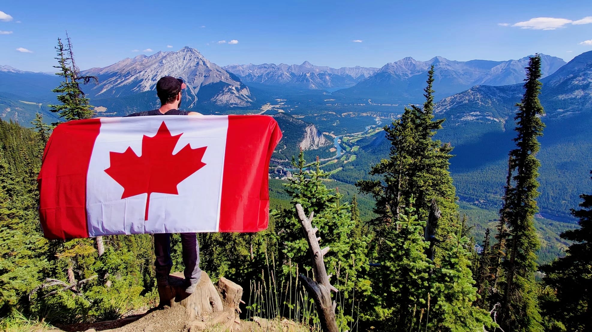 Albertans vote overwhelmingly to remain part of Canada