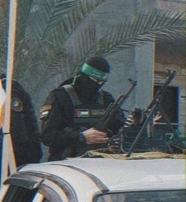 The Continuity of Shadows: Cells, Prisons, and the Crafting of Endurance in the Struggle