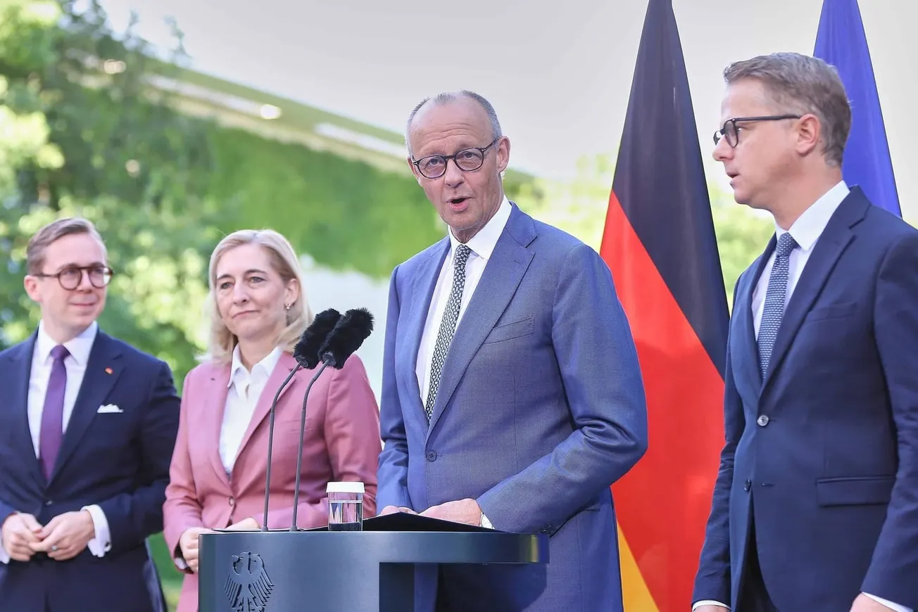 Philipp Amthor, Nina Warken, Friedrich Merz und Carsten Linnemann vor dem Bundeskanzleramt. Credit: IMAGO/dts Nachrichtenagentur.