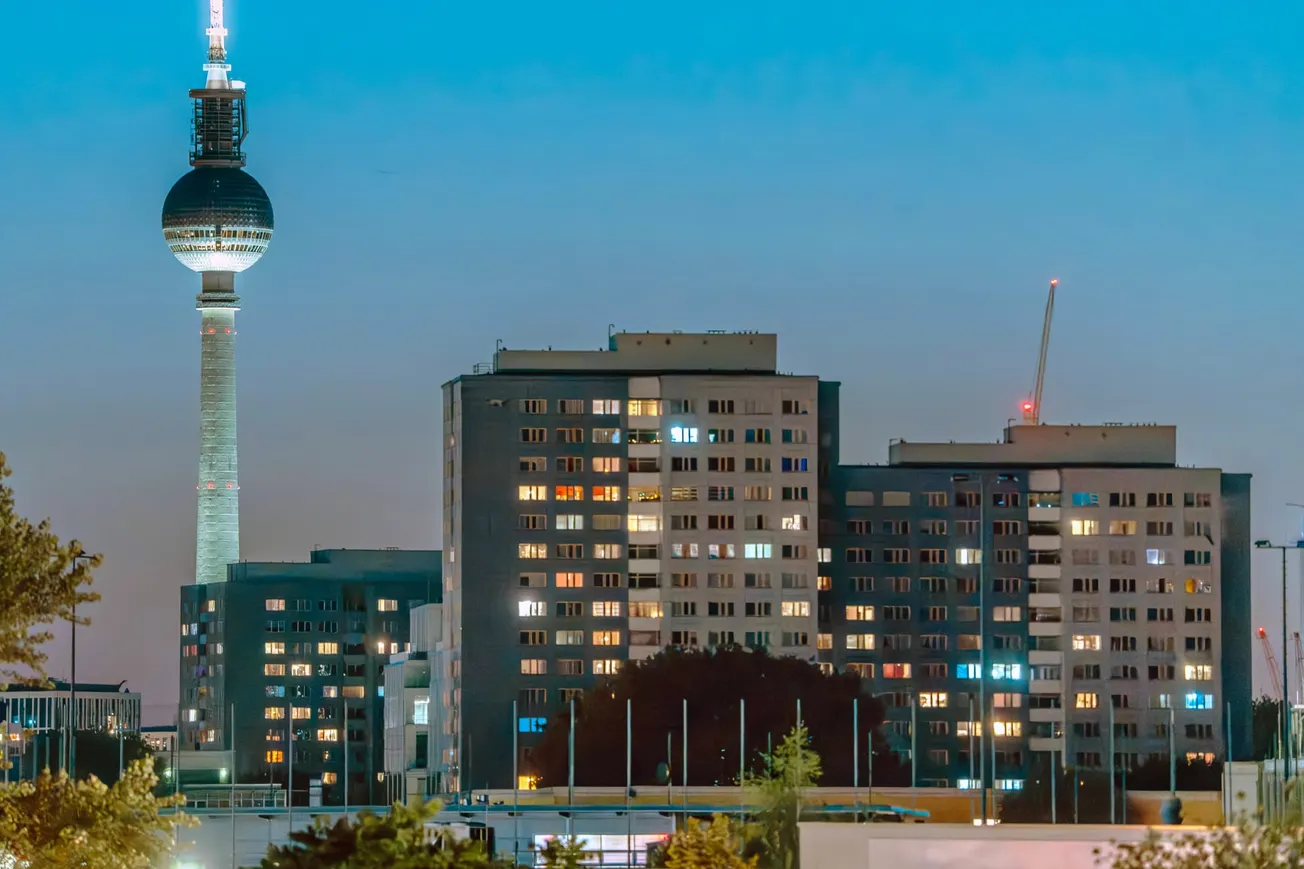 Eine Studie besagt: Eine Vergesellschaftung großer Wohnungskonzerne wäre finanzierbar. Credit: IMAGO / Wolfgang Maria Weber