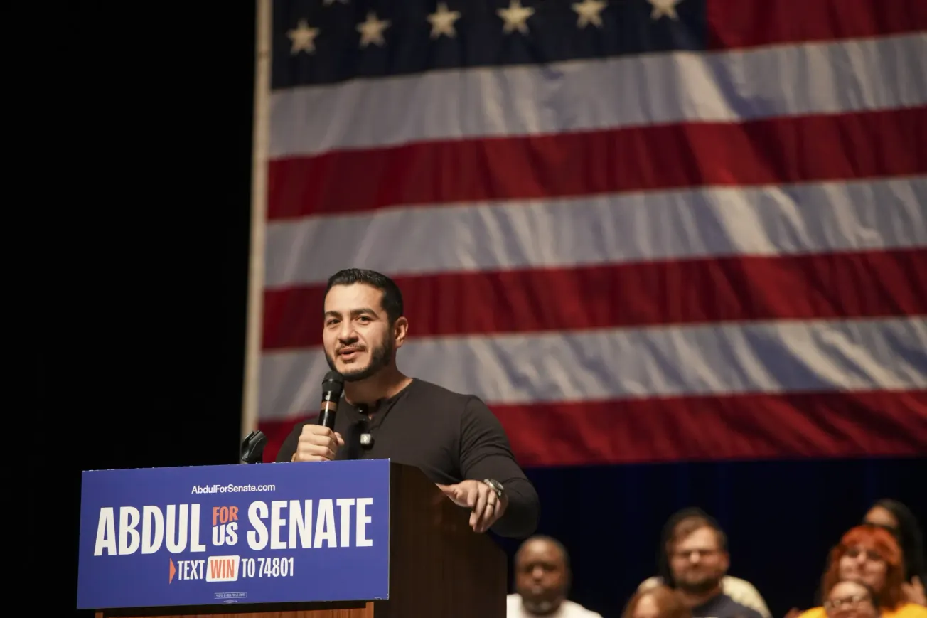 Abdul El Sayed auf einer Wahlkampfrallye. Credit: IMAGO/Anadolu Agency