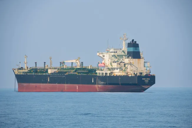 Ölpreise steigen nach Angriffen auf Iran deutlich