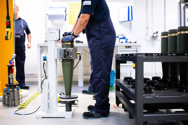 Rheinmetall produziert im Munitionswerk Unterlüß 155mm-Artilleriegeschosse (Symbolbild). Credit: IMAGO/Noah Wedel