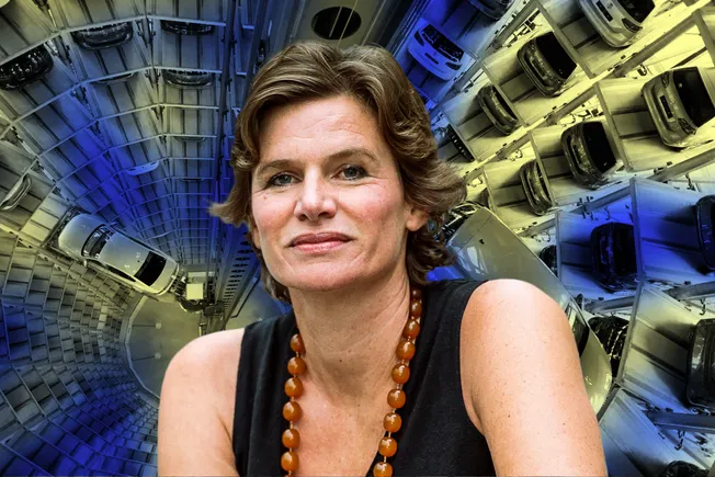 Mariana Mazzucato. Collage: Surplus, Material: IMAGO/IPON