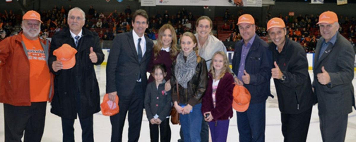 Une foule importante a été réunie à l'aréna Melançon pour célébrer la candidature des Jeux du Québec de Saint-Jérôme et Mirab