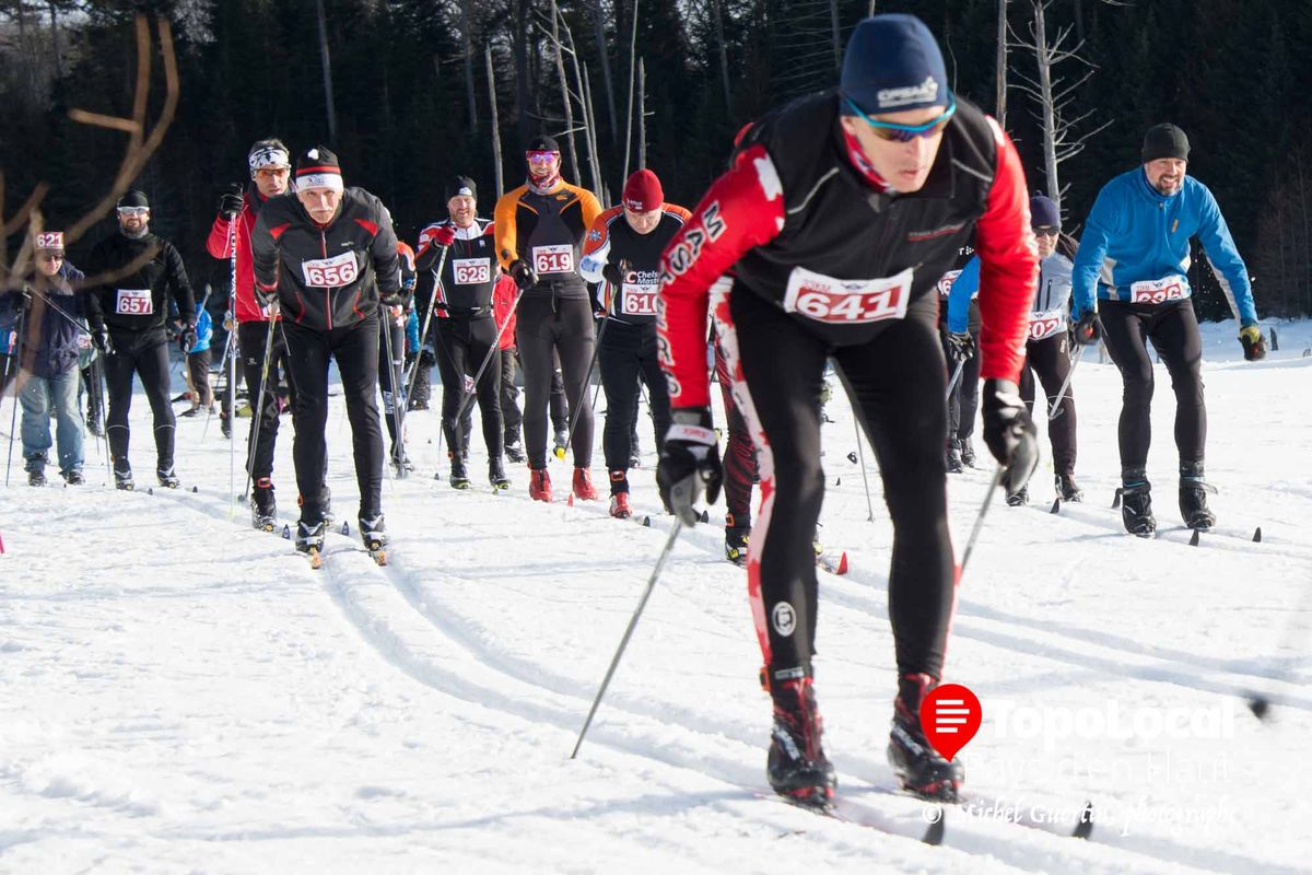 Et c'est un départ pour la boucle de 33 kilomètres pour ceux qui le feront en un peu plus d'une heure 45 minutes. Il y a des