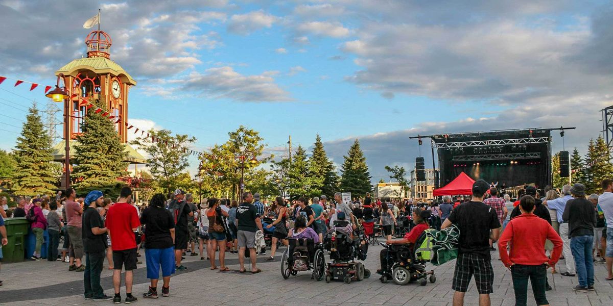On a estimé que plus de 4000 personnes s'étaient déplacées pour aller voir Kevin Bazinet, gratuitement, le 23 juillet 2016 à