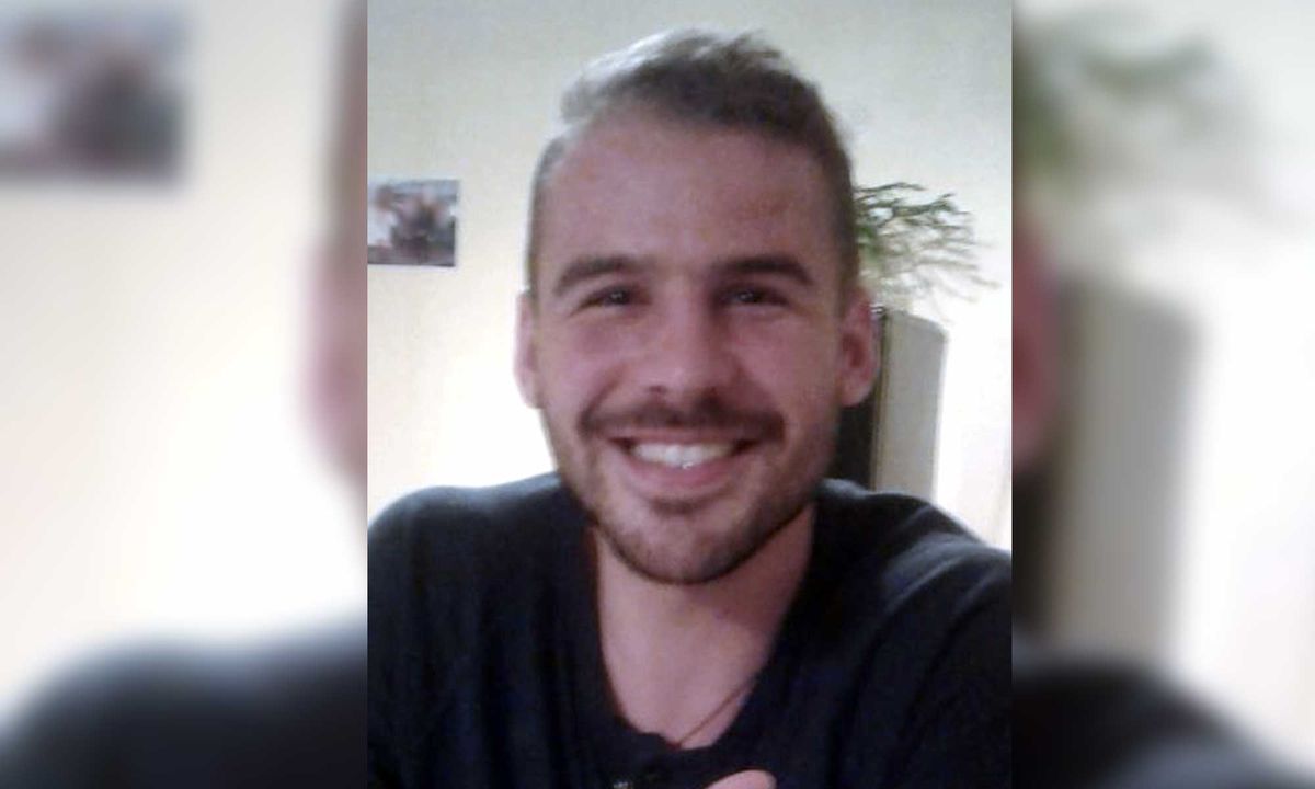 Évadé du poste de police