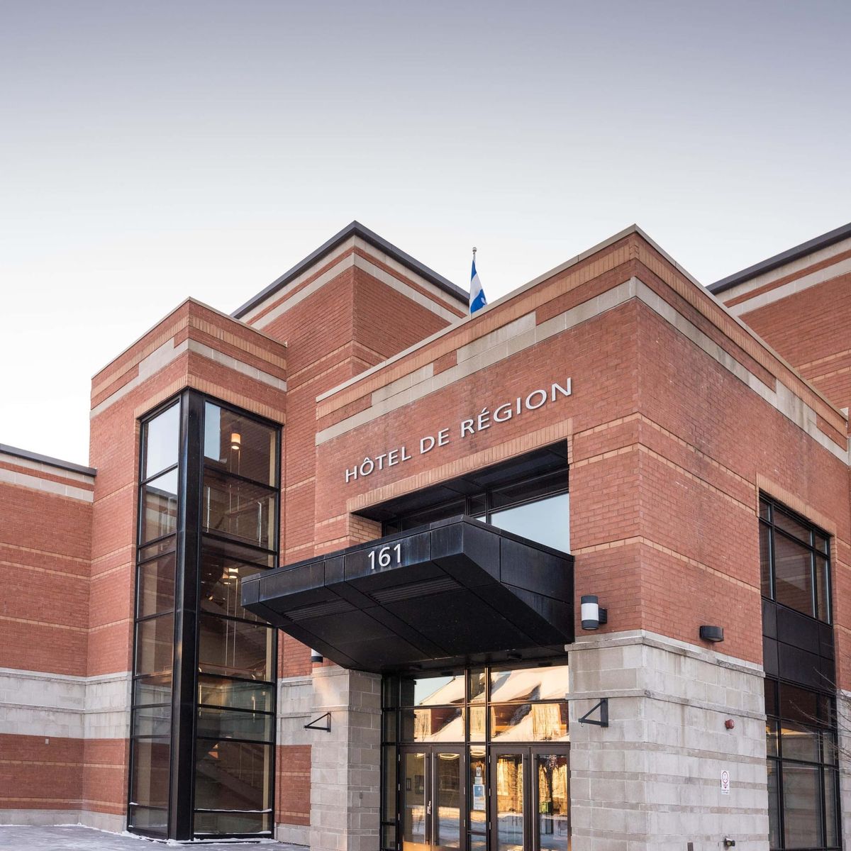 La MRC Rivière-du-Nord accepte l'offre d'achat de l'Hôtel de région par la Ville de Saint-Jérôme