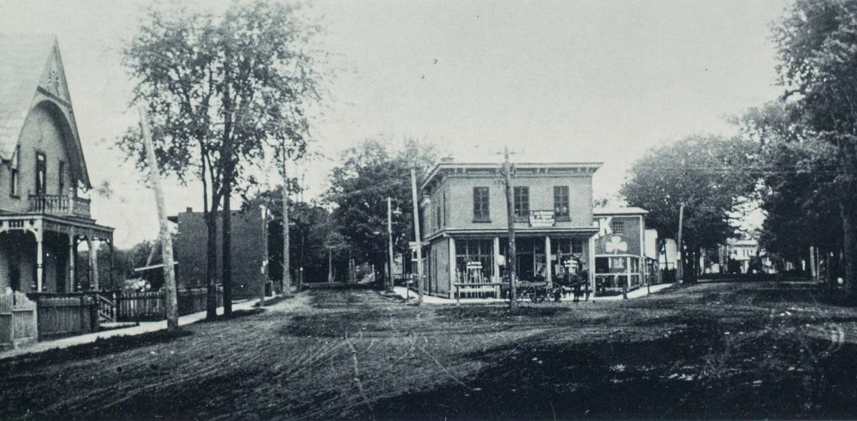 La jonction Labelle/Saint-Georges, le Flatiron Building de Saint-Jérôme