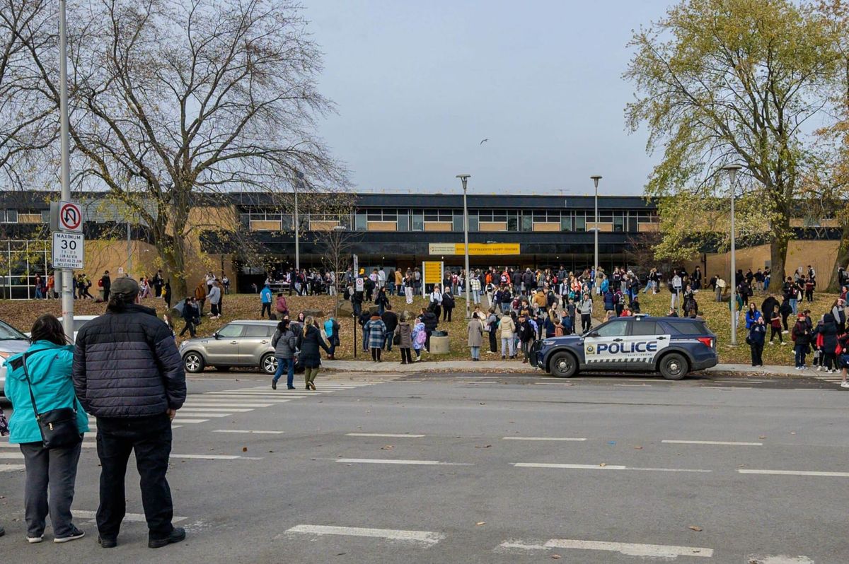 Un élève avec une arme à plomb sème l'émoi à la Polyvalente