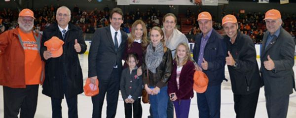 Une foule importante a été réunie à l'aréna Melançon pour célébrer la candidature des Jeux du Québec de Saint-Jérôme et Mirab