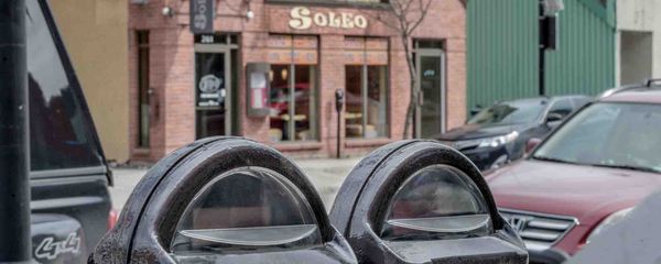 Dès le 27 mai, le stationnement sera gratuit les midis et après 17h au centre-ville de Saint-Jérôme.