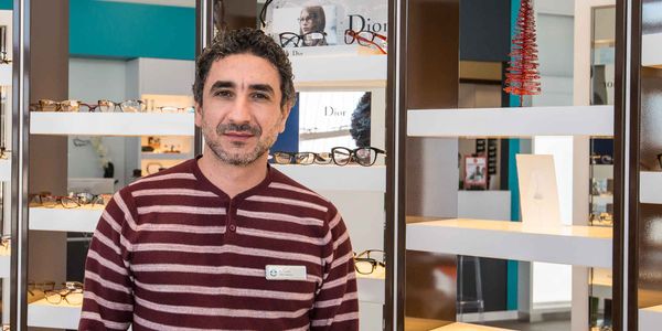 Roni Daoud, optométriste et copropriétaire de la boutique Curyeux de Saint-Jérôme.