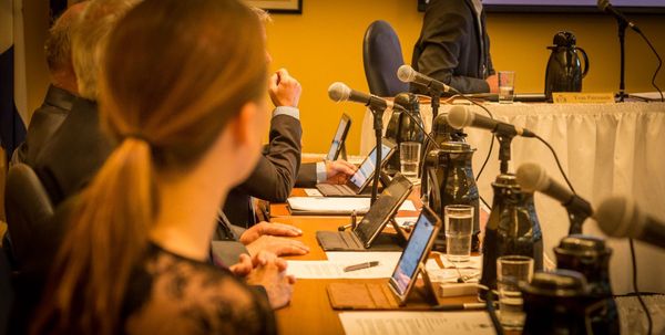 Saint-Jérôme a tenu son premier conseil municipal sans papier