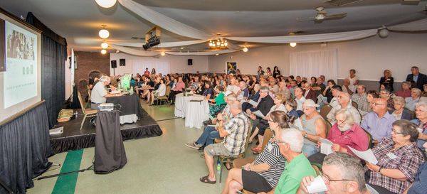 Un peu plus de 200 personnes assistaient à l'assemblée générale spéciale de la Caisse Desjardins de Saint-Antoine-des-Laure,